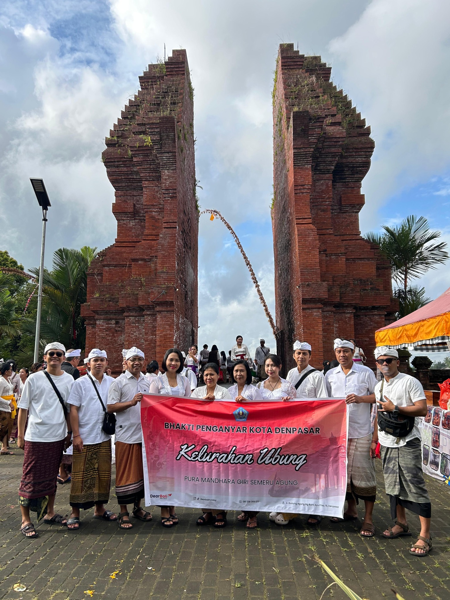 PENGANYARAN PURA MANDARA GIRI SEMERU AGUNG